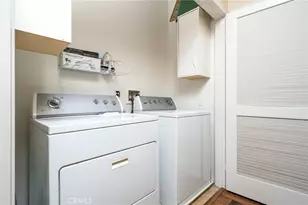 704 W 1st St, Claremont, CA 91711 - Photo 29