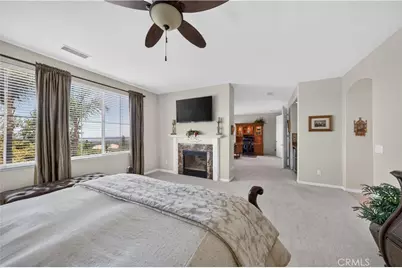 2560 Galicia, La Verne, CA 91750 - Photo 31