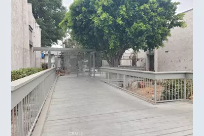 8601 International #166, Canoga Park, CA 91304 - Photo 3
