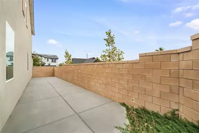 542 Colorado Drive, Rialto, CA 92377 - Photo 45