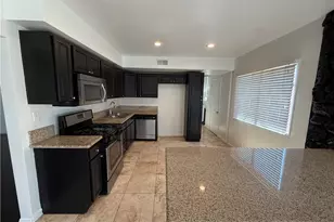 636 N Lamer St, Burbank, CA 91506 - Photo 9