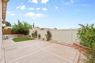 17573 Hudson Dr, Victorville, CA 92395 - Photo 27