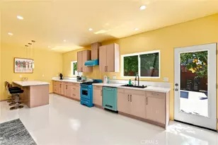17660 Martha St, Los Angeles, CA 91316 - Photo 31