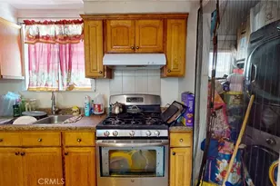1715 E 65th St, Los Angeles, CA 90001 - Photo 49