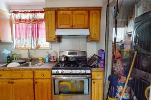 1715 E 65th St, Los Angeles, CA 90001 - Photo 49