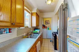 1715 E 65th St, Los Angeles, CA 90001 - Photo 11