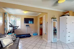 1715 E 65th St, Los Angeles, CA 90001 - Photo 7