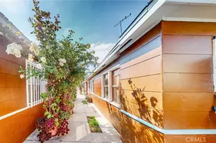 1715 E 65th St, Los Angeles, CA 90001 - Photo 43