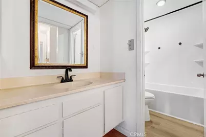 7301 Lennox Avenue #D13, Van Nuys, CA 91405 - Photo 11