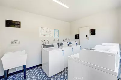 7301 Lennox Avenue #D13, Van Nuys, CA 91405 - Photo 13