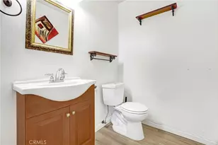 7301 Lennox Ave, Van Nuys, CA 91405 - Photo 7