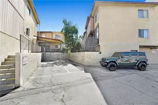 7301 Lennox Ave, Van Nuys, CA 91405 - Photo 19