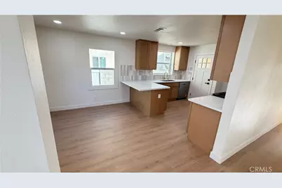 2741 Gale Avenue, Long Beach, CA 90810 - Photo 5