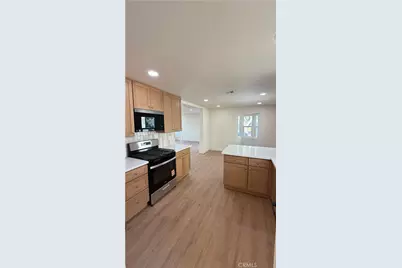 2741 Gale Avenue, Long Beach, CA 90810 - Photo 7