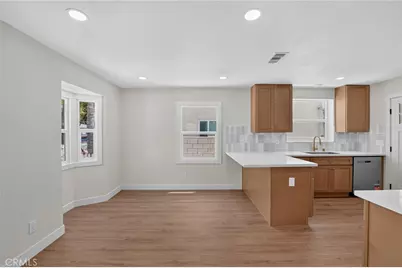 2741 Gale Avenue, Long Beach, CA 90810 - Photo 11