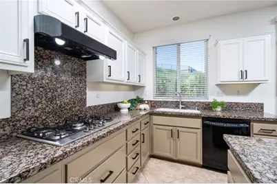 34289 Hickory, Lake Elsinore, CA 92532 - Photo 15
