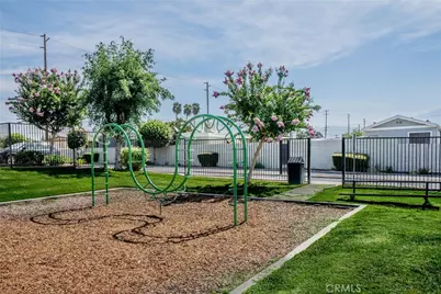721 E 9th #7, San Bernardino, CA 92410 - Photo 27