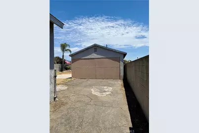 220 N Orange Avenue, Azusa, CA 91702 - Photo 49