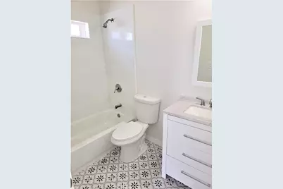 7040 3rd, Los Angeles, CA 90043 - Photo 15