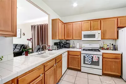 877 Peaceful Lane, San Jacinto, CA 92582 - Photo 5