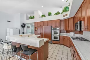 12471 Pacoima, Victorville, CA 92392 - Photo 9
