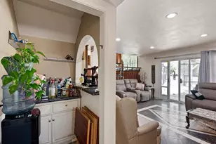 10306 Victoria St, Rancho Cucamonga, CA 91701 - Photo 11