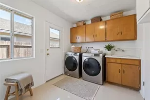 190 E Arrow, Claremont, CA 91711 - Photo 55