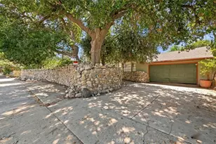 190 E Arrow, Claremont, CA 91711 - Photo 1