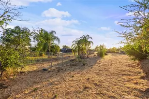 36164 Serape Dr, Yucaipa, CA 92399 - Photo 39