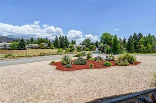 13634 Oak Mesa Dr, Yucaipa, CA 92399 - Photo 5