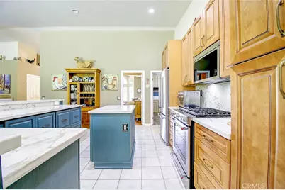 13634 Oak Mesa Drive, Yucaipa, CA 92399 - Photo 15