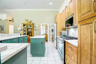 13634 Oak Mesa Dr, Yucaipa, CA 92399 - Photo 11