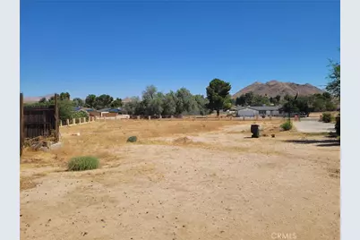 19381 Kinai, Apple Valley, CA 92307 - Photo 5