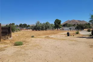 19381 Kinai, Apple Valley, CA 92307 - Photo 5
