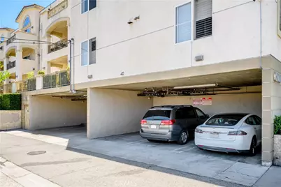 6800 Corbin Avenue #106, Reseda, CA 91335 - Photo 7