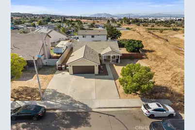 23248 Wildwood Lane, Perris, CA 92570 - Photo 9