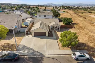 23248 Wildwood Ln, Perris, CA 92570 - Photo 9