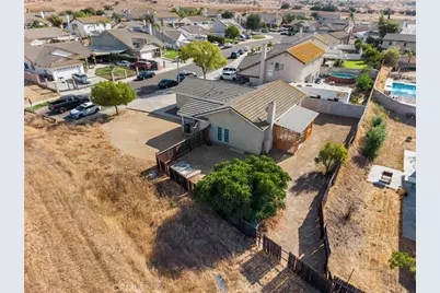 23248 Wildwood Lane, Perris, CA 92570 - Photo 3