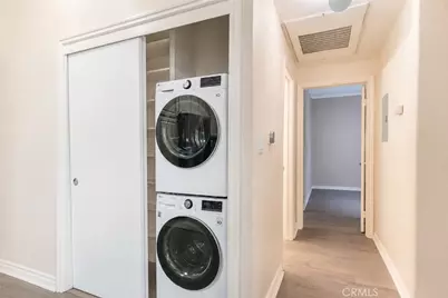 300 N El Molino Avenue #117, Pasadena, CA 91101 - Photo 7