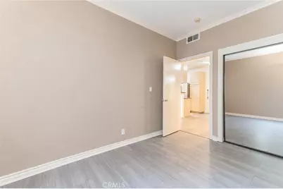 300 N El Molino Avenue #117, Pasadena, CA 91101 - Photo 9