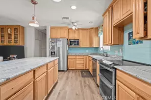9948 Oasis, Pinon Hills, CA 92372 - Photo 7