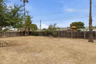 27176 Hibiscus, Highland, CA 92346 - Photo 31