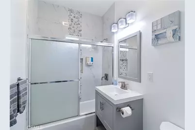 66 W Peoria St, Pasadena, CA 91103 - Photo 13