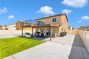 10348 San Marcos Ct, Adelanto, CA 92301 - Photo 43
