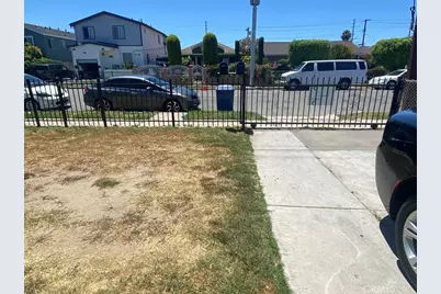 235 W 91st Street, Los Angeles, CA 90003 - Photo 19