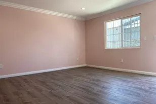 235 W 91st St, Los Angeles, CA 90003 - Photo 7