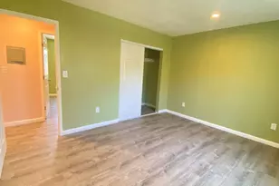 235 W 91st St, Los Angeles, CA 90003 - Photo 11
