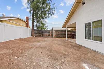13881 Elmwood Ct, Moreno Valley, CA 92553 - Photo 7