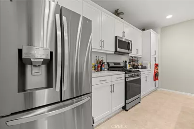 145 Camden Court, Perris, CA 92571 - Photo 9