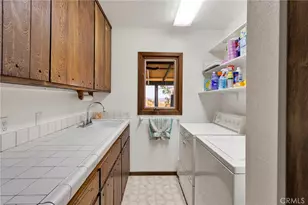 8988 Buena Vista, Apple Valley, CA 92308 - Photo 33